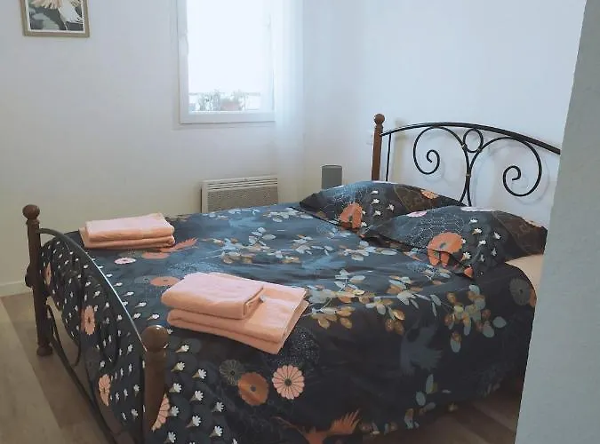 Au Levant De Marie Gaillac